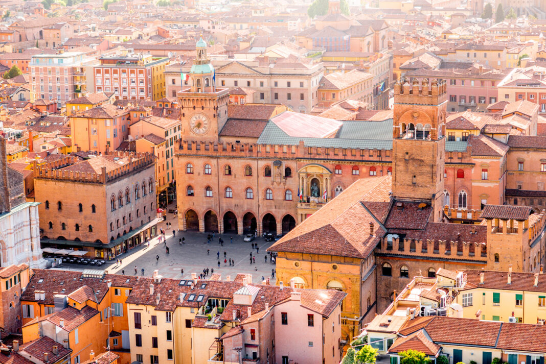 Boom di locazioni per studenti a Bologna